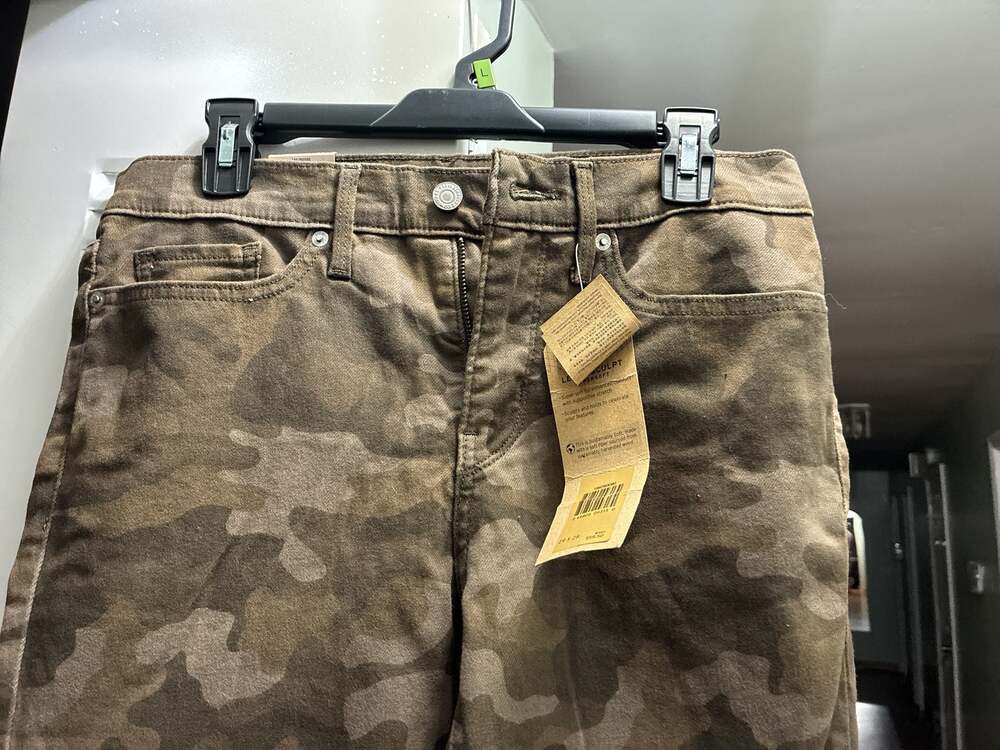 Levi's 311 Shaping Skinny Mid Rise Camouflage Jeans - Picture 3 of 12
